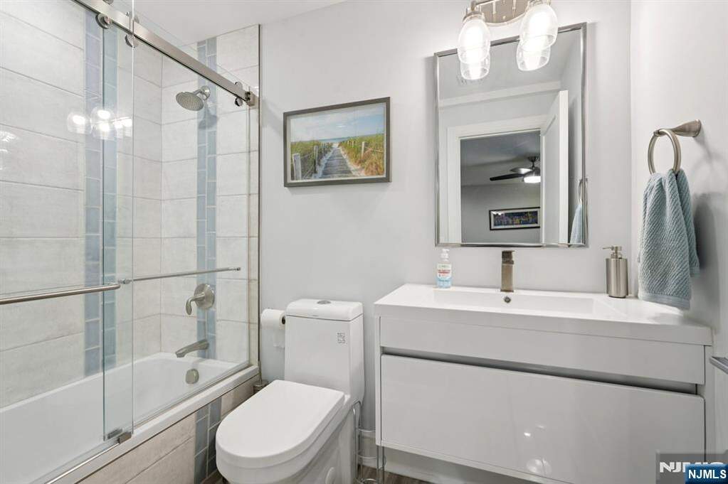2 Bedroom Villa/Townhouse's Image 22