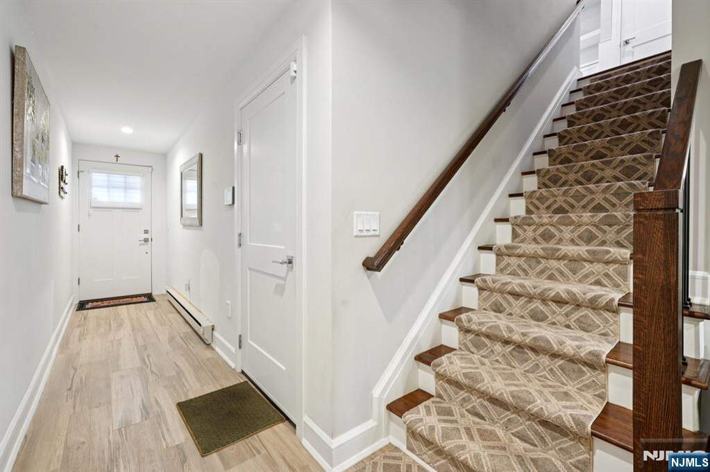 2 Bedroom Villa/Townhouse's Image 23