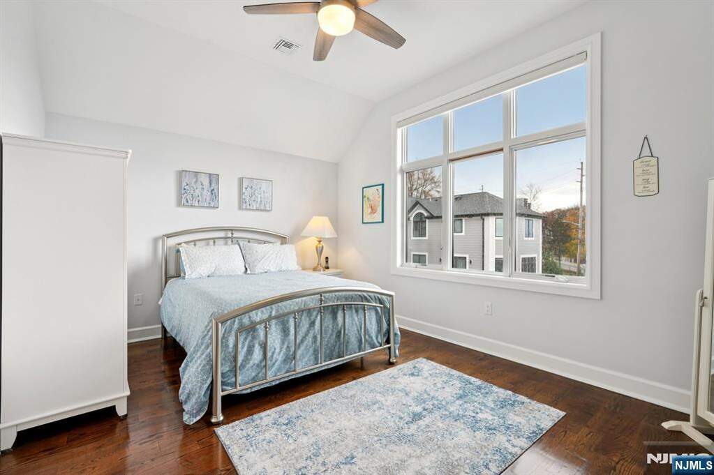 2 Bedroom Villa/Townhouse's Image 26