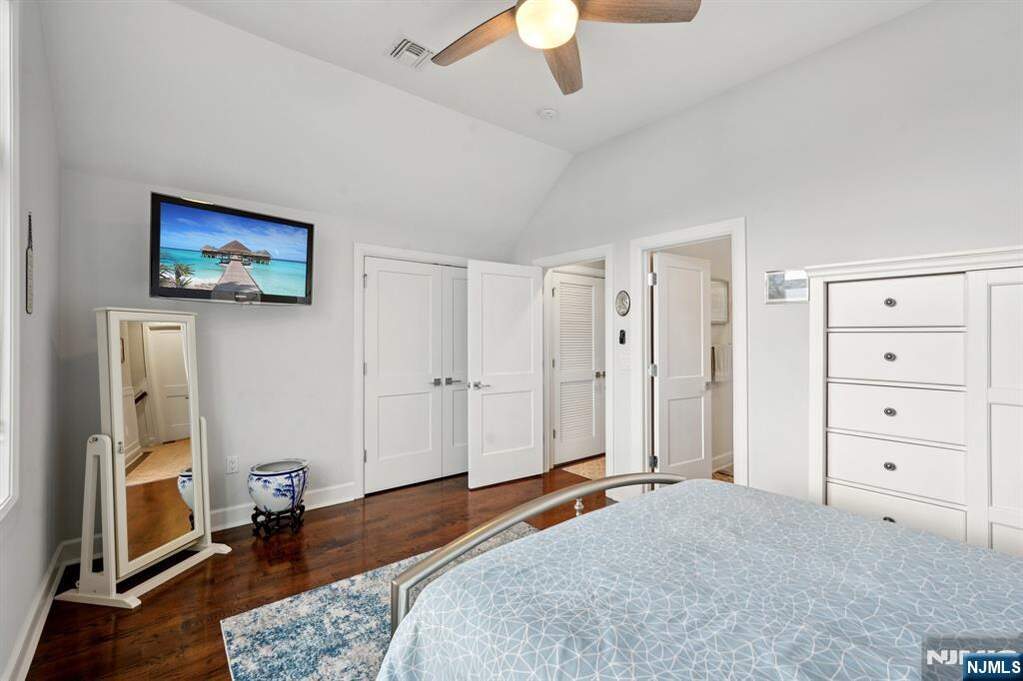 2 Bedroom Villa/Townhouse's Image 27