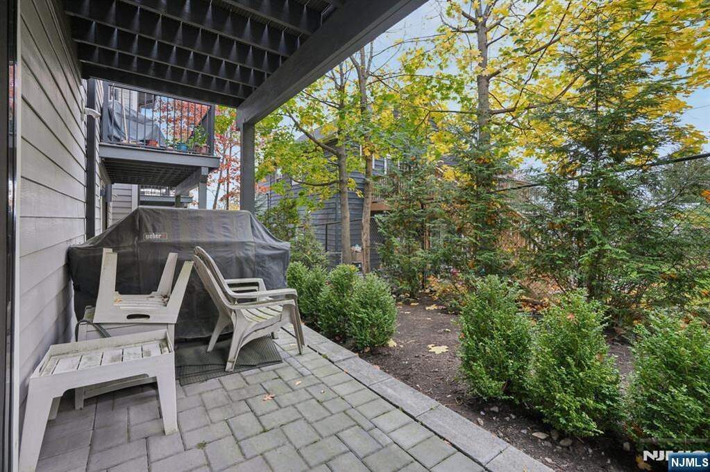 2 Bedroom Villa/Townhouse's Image 38