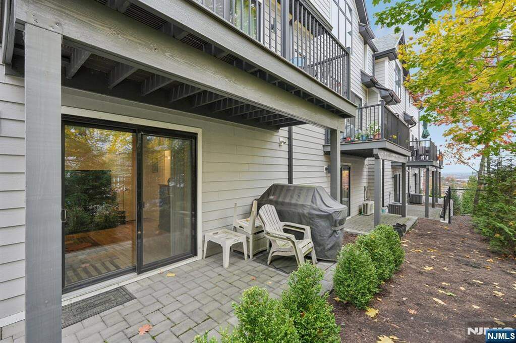 2 Bedroom Villa/Townhouse's Image 40