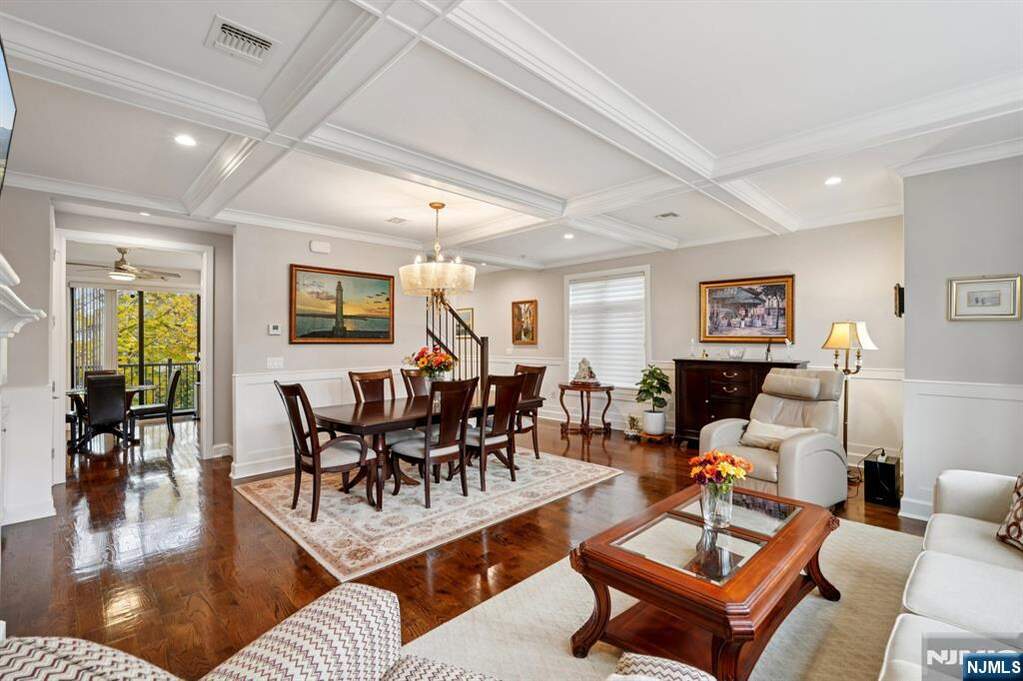 2 Bedroom Villa/Townhouse's Image 5