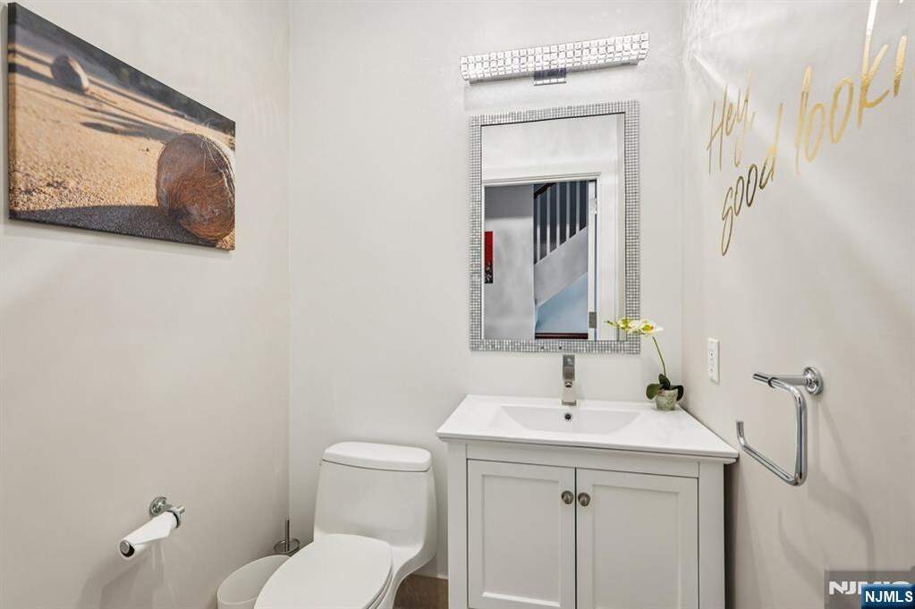 4 Bedroom Villa/Townhouse's Image 10