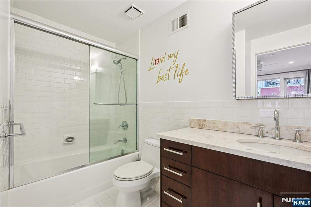 4 Bedroom Villa/Townhouse's Image 20