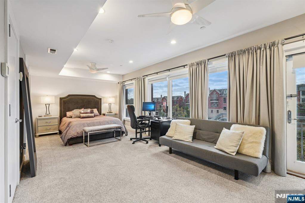 4 Bedroom Villa/Townhouse's Image 25