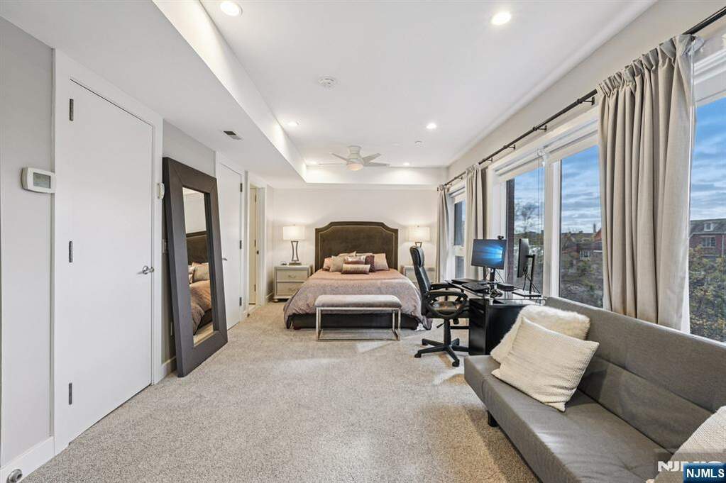 4 Bedroom Villa/Townhouse's Image 26