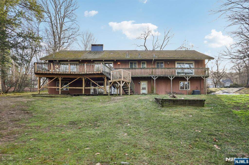 4 Bedroom Single Family Home/House's Image 37