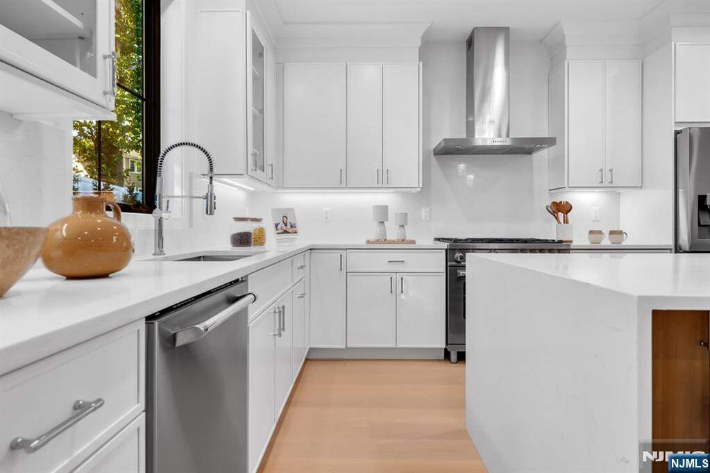 3 Bedroom Villa/Townhouse's Image 5