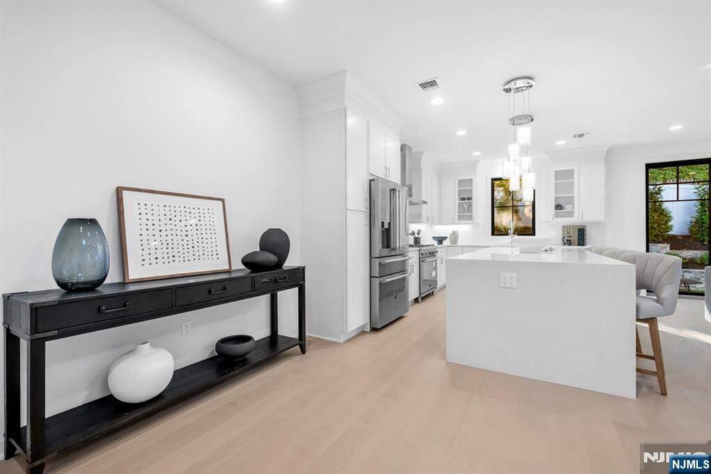 3 Bedroom Villa/Townhouse's Image 8