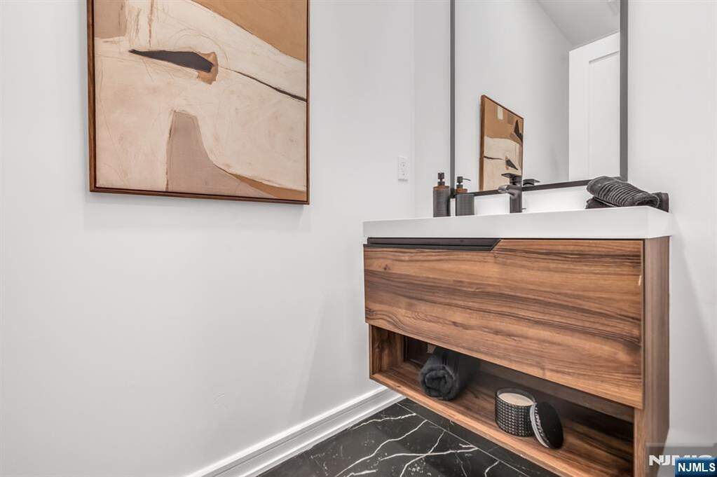 3 Bedroom Villa/Townhouse's Image 9
