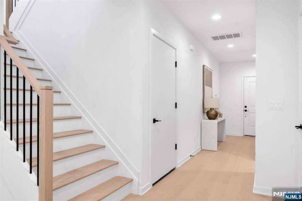 3 Bedroom Villa/Townhouse's Image 10