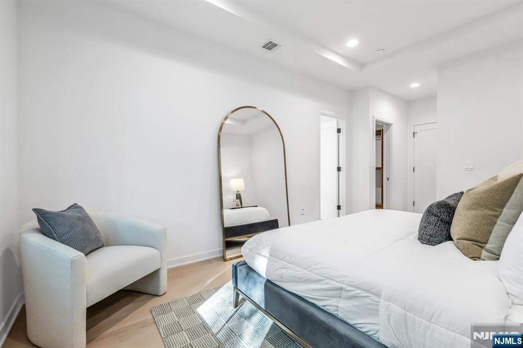 3 Bedroom Villa/Townhouse's Image 13
