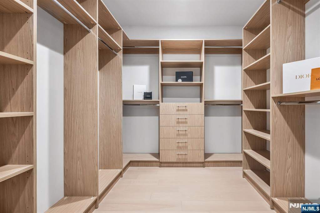 3 Bedroom Villa/Townhouse's Image 14