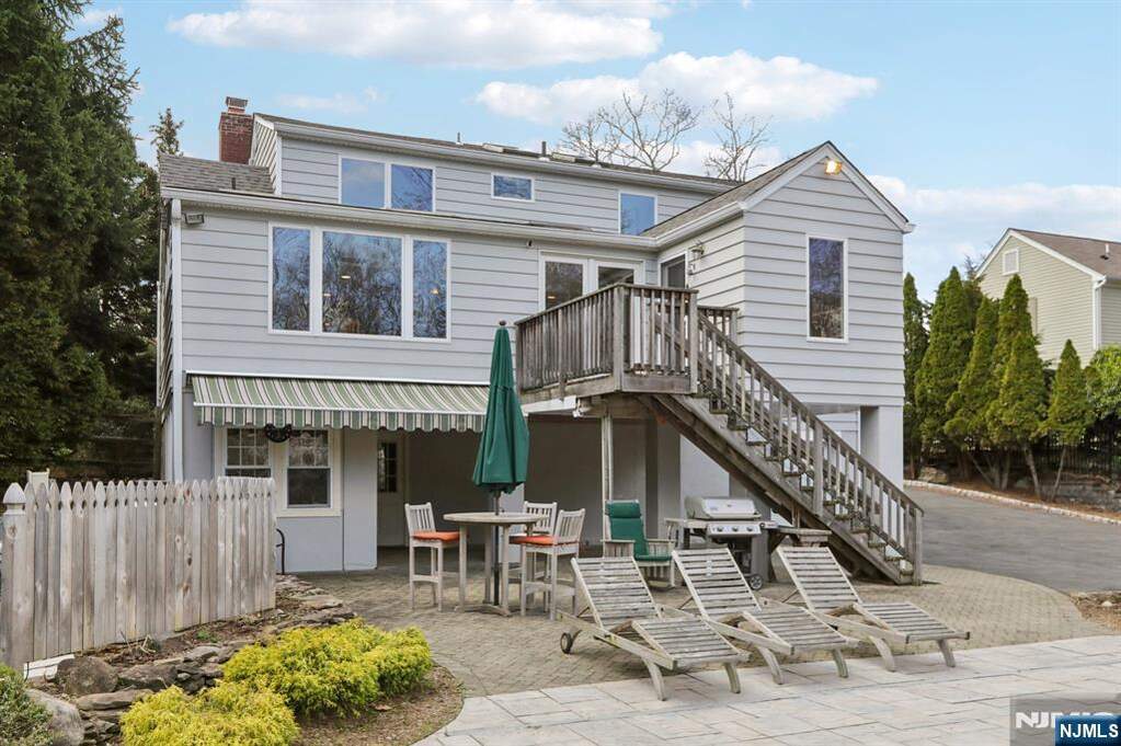 4 Bedroom Single Family Home/House's Image 37