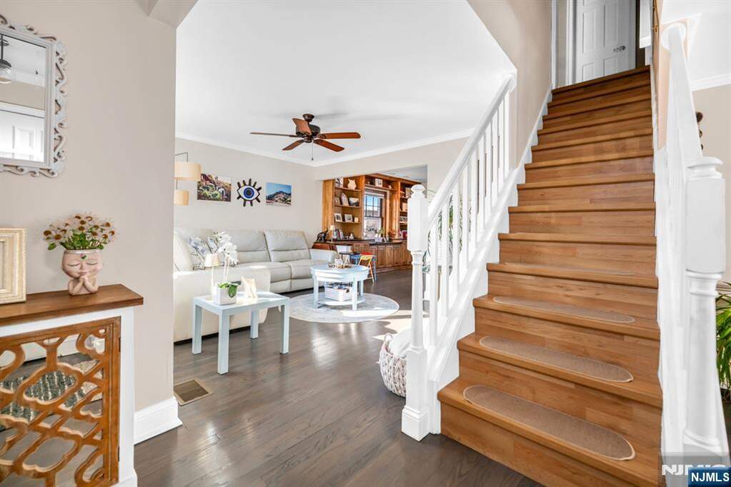 4 Bedroom Single Family Home/House's Image 13