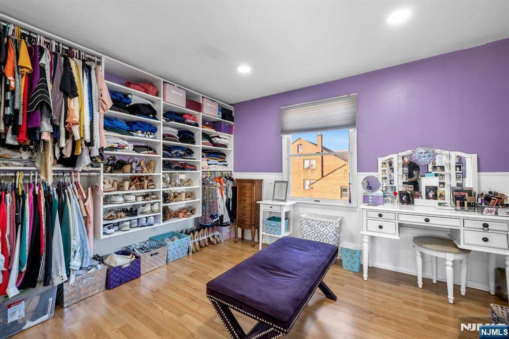 4 Bedroom Single Family Home/House's Image 20