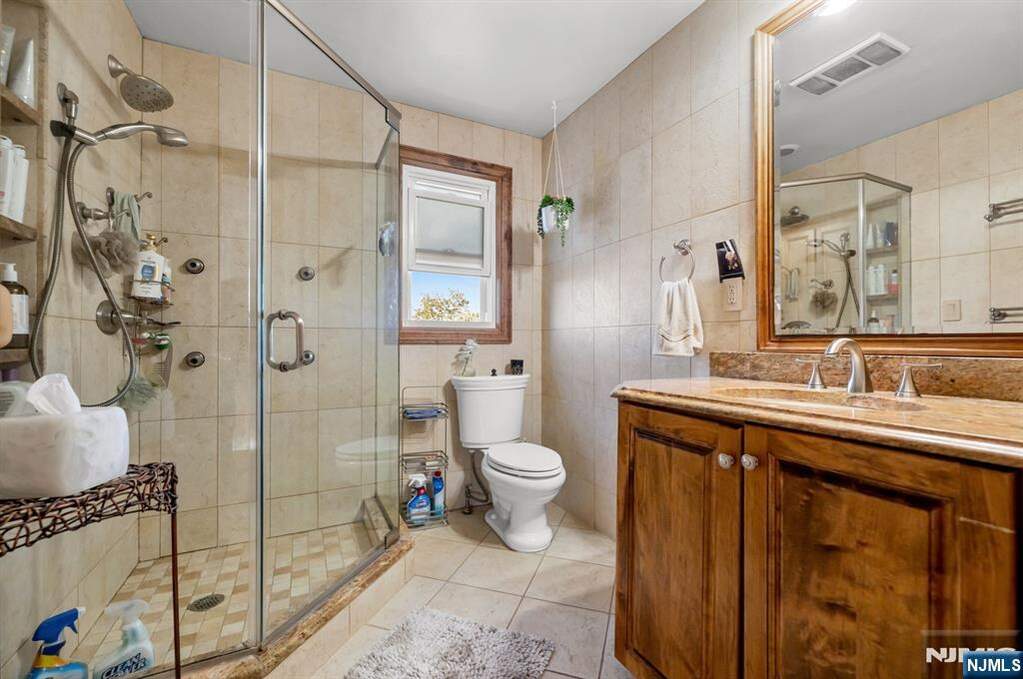 4 Bedroom Single Family Home/House's Image 21