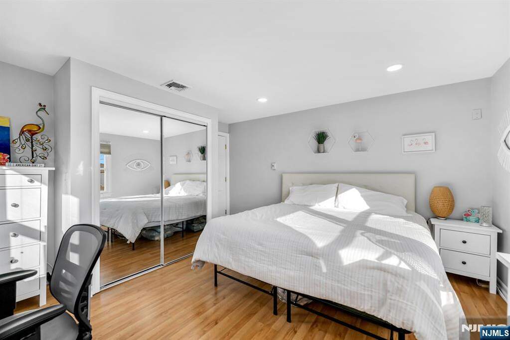 4 Bedroom Single Family Home/House's Image 24