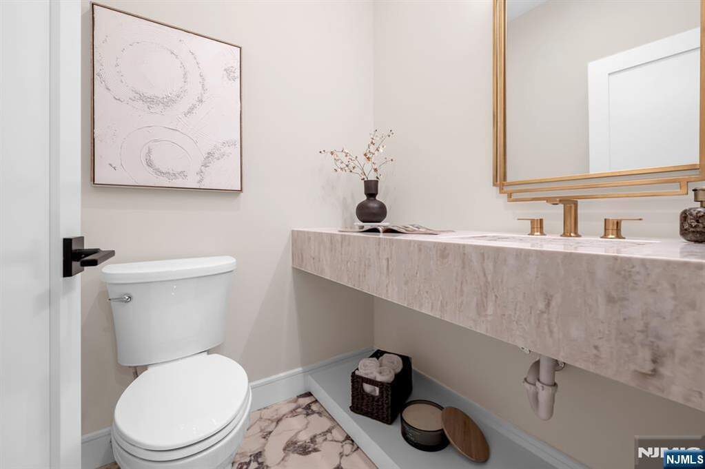 3 Bedroom Villa/Townhouse's Image 10