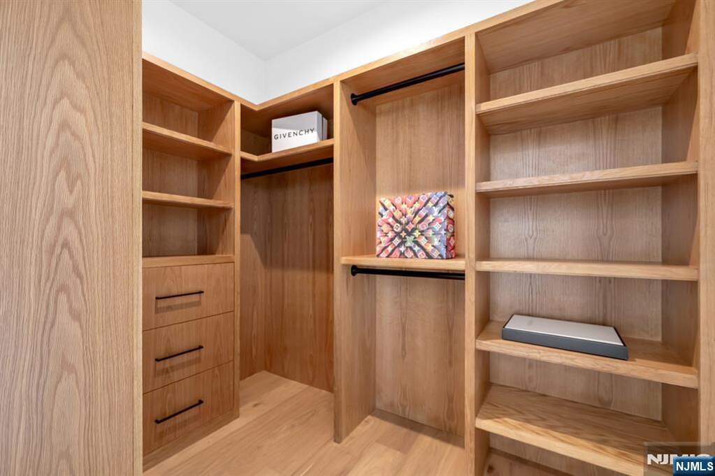 3 Bedroom Villa/Townhouse's Image 22