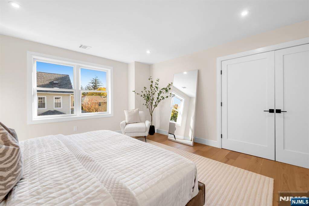 3 Bedroom Villa/Townhouse's Image 30