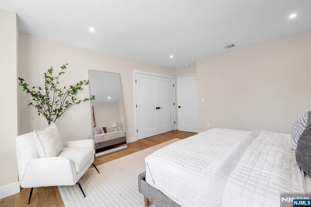 3 Bedroom Villa/Townhouse's Image 31