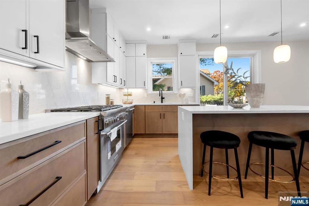 3 Bedroom Villa/Townhouse's Image 4