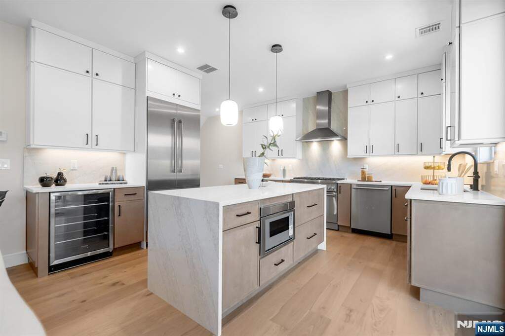 3 Bedroom Villa/Townhouse's Image 6