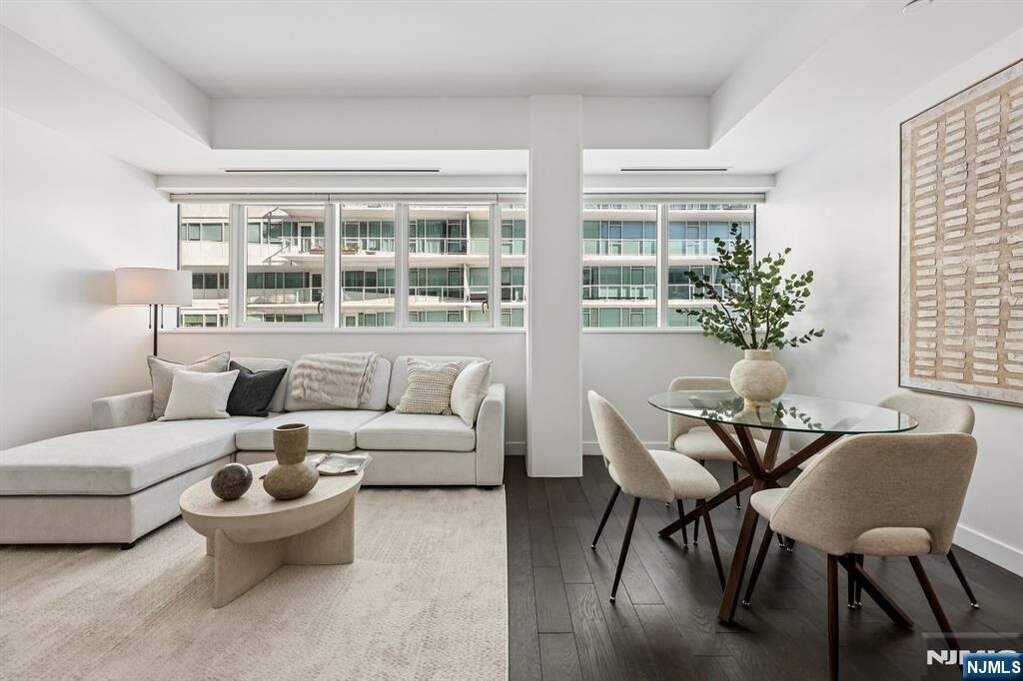 1 Bedroom Apartment/Flat's Image 5