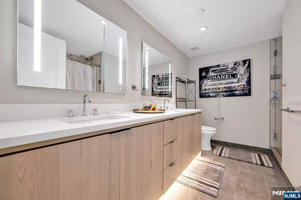 3 Bedroom Apartment/Flat's Image 25