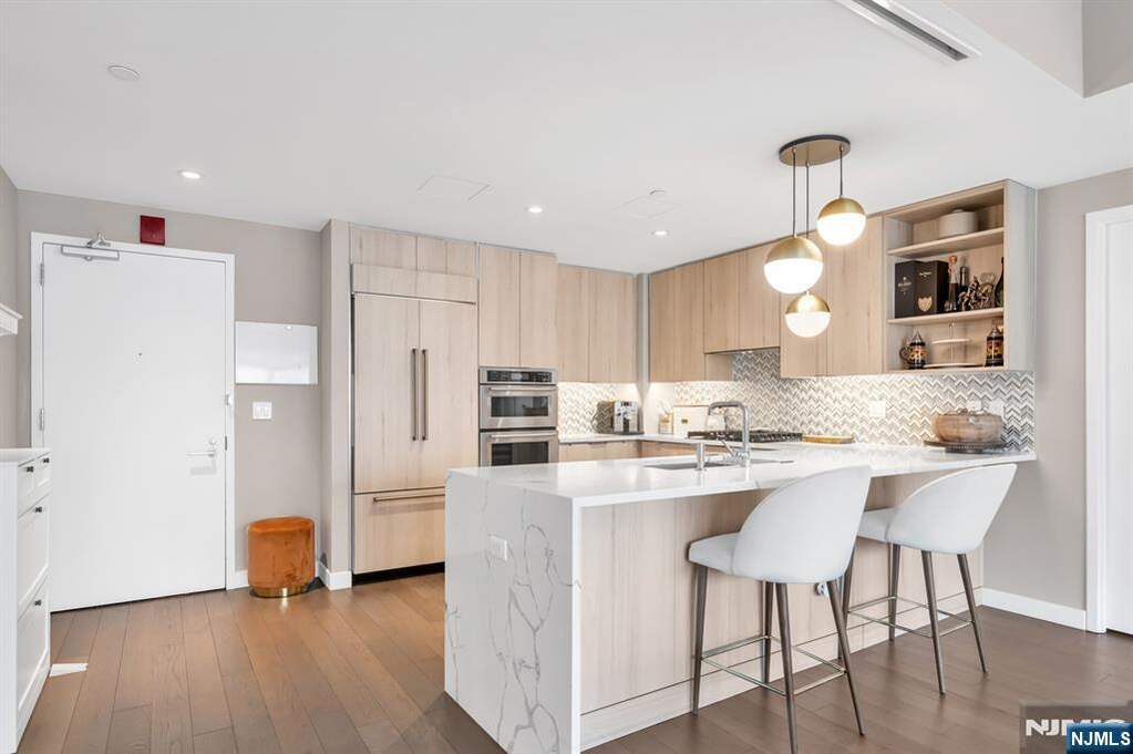 3 Bedroom Apartment/Flat's Image 3