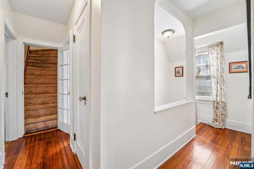 4 Bedroom Single Family Home/House's Image 14