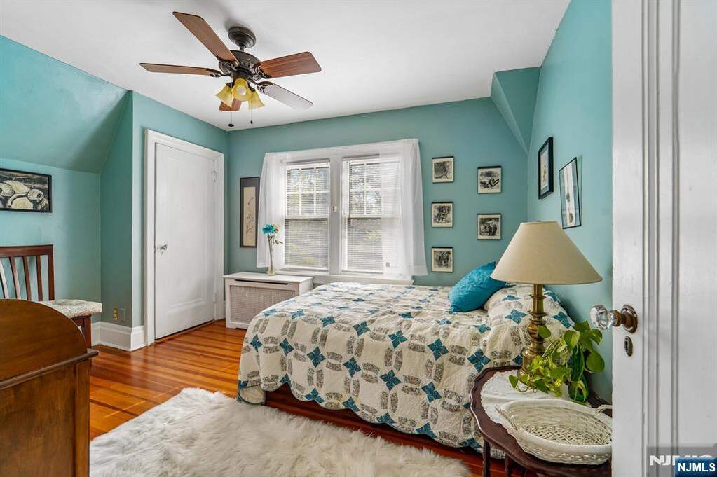 4 Bedroom Single Family Home/House's Image 16