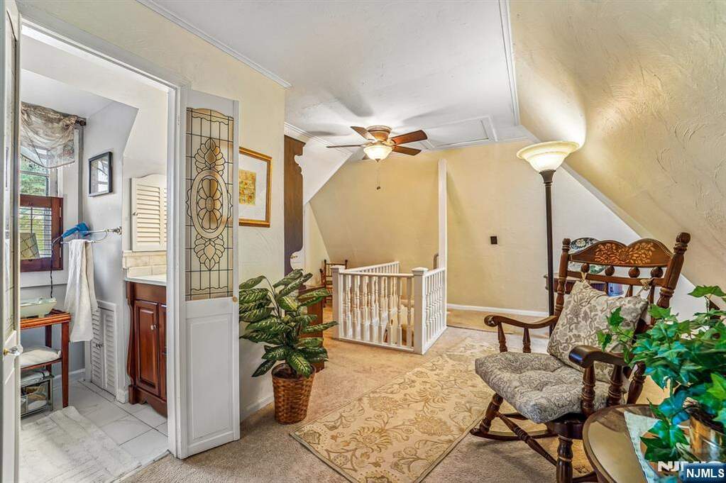 4 Bedroom Single Family Home/House's Image 21