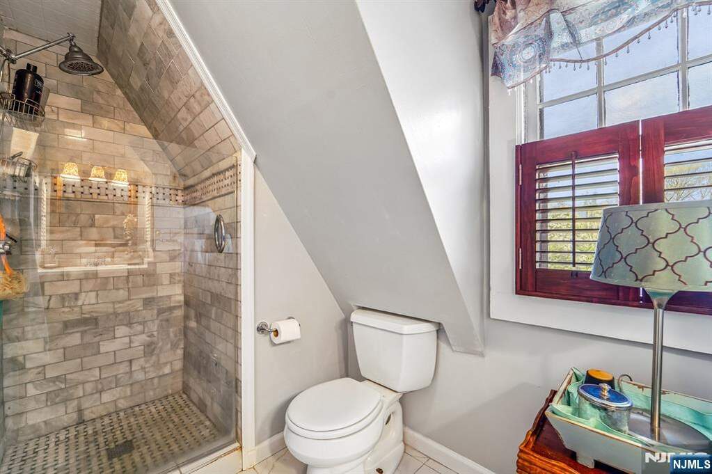 4 Bedroom Single Family Home/House's Image 24