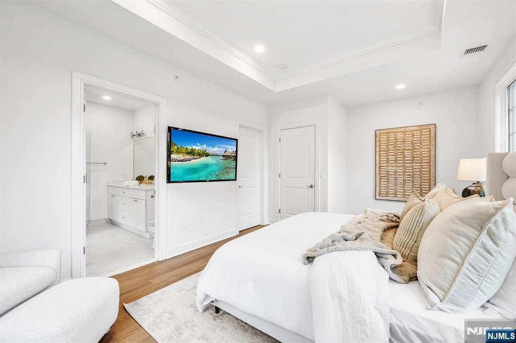 3 Bedroom Villa/Townhouse's Image 19