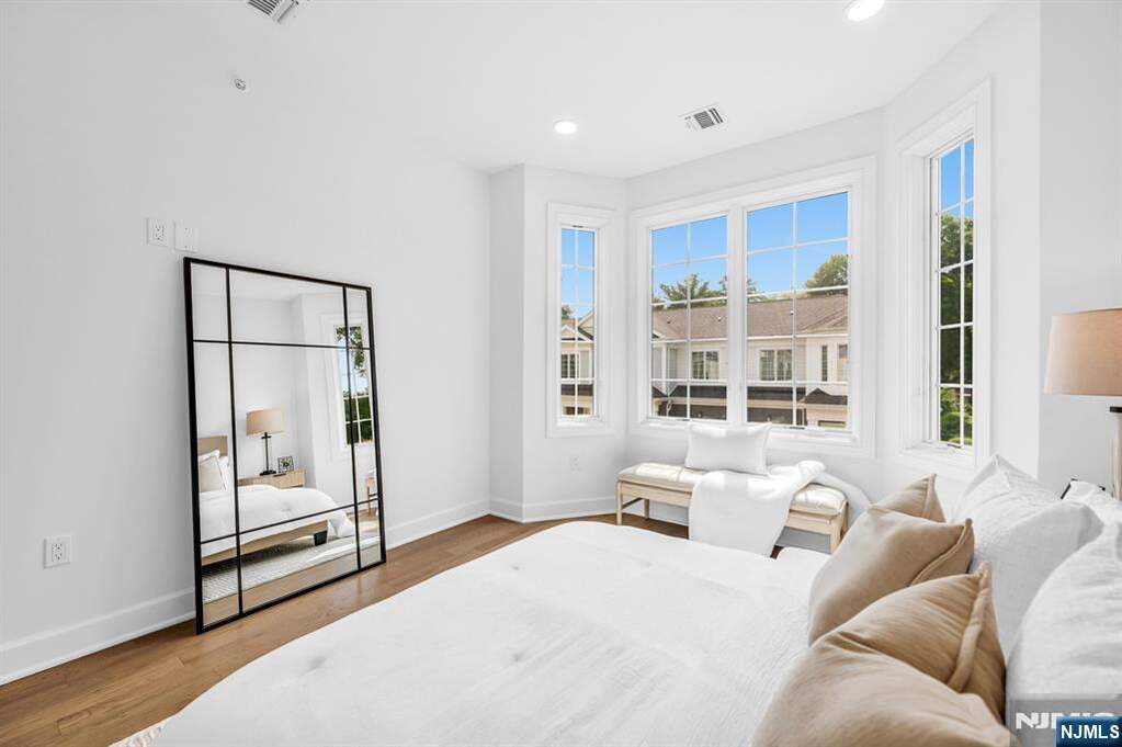 3 Bedroom Villa/Townhouse's Image 27