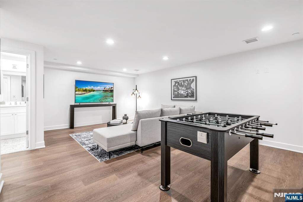 3 Bedroom Villa/Townhouse's Image 42