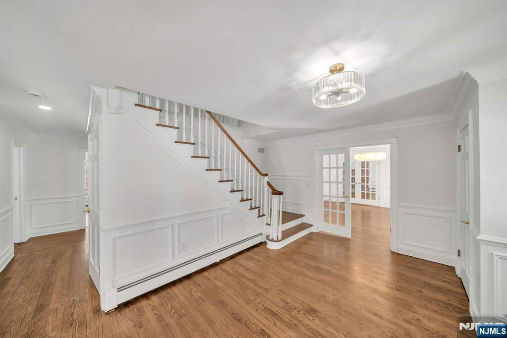 4 Bedroom Single Family Home/House's Image 19