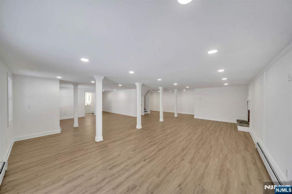 4 Bedroom Single Family Home/House's Image 45