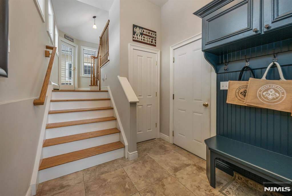 4 Bedroom Single Family Home/House's Image 28