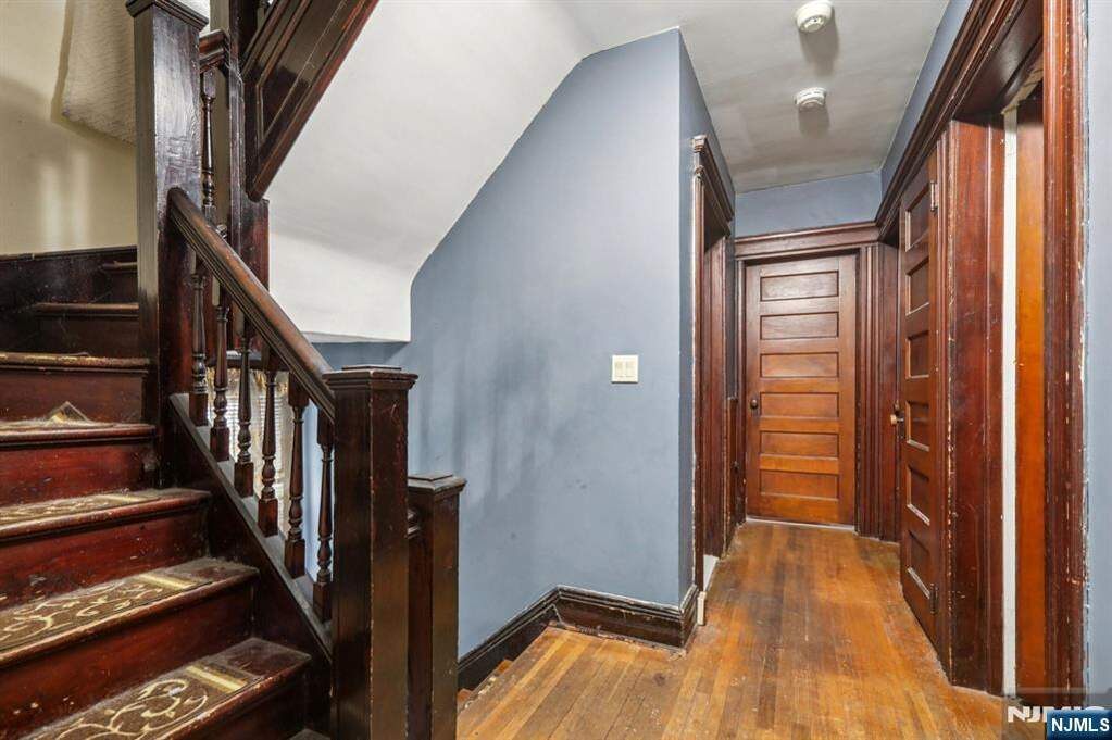 4 Bedroom Single Family Home/House's Image 14
