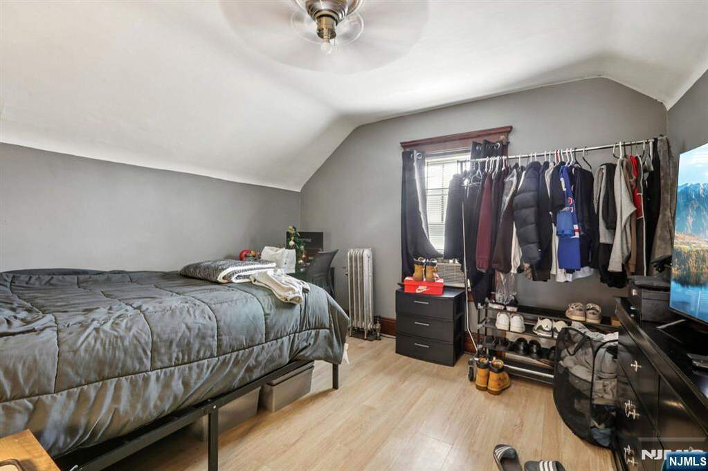 4 Bedroom Single Family Home/House's Image 20