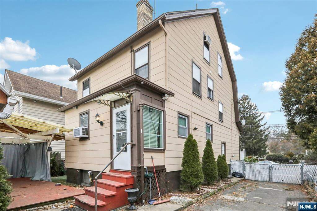 4 Bedroom Single Family Home/House's Image 24