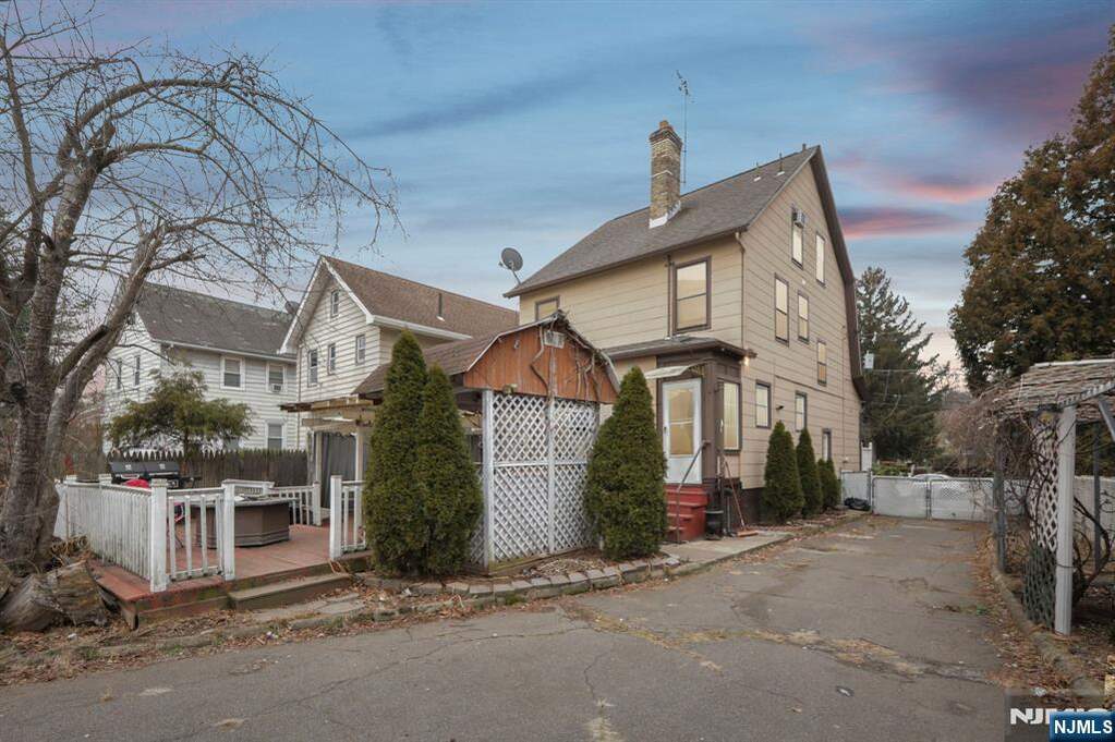 4 Bedroom Single Family Home/House's Image 29