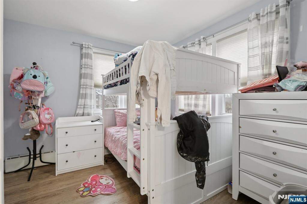6 Bedroom Multi Unit's Image 14