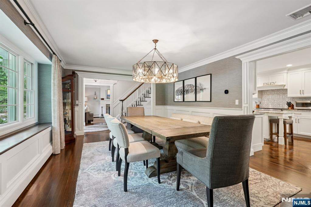 4 Bedroom Single Family Home/House's Image 12