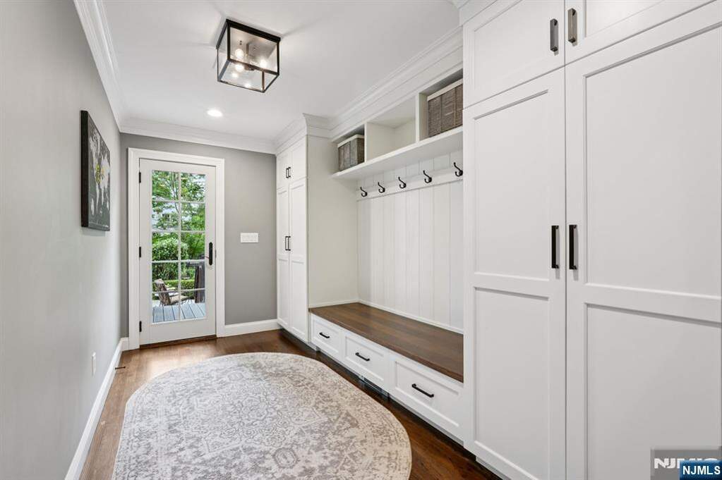 4 Bedroom Single Family Home/House's Image 18