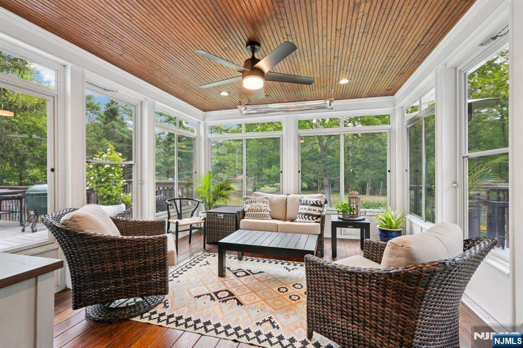 4 Bedroom Single Family Home/House's Image 20